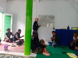 Pemerintah Desa Cisayong Turun Langsung Membantu Warga Desa Membasmi Hama Padi Bersama Babinsa, BPP, dan Gaboptan